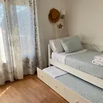 La Casa De Flores De * El Hornillo