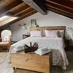 La Casa De Flores De * El Hornillo