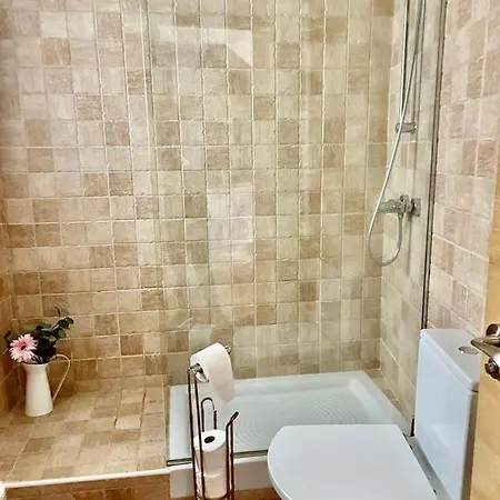 La Casa De Flores De