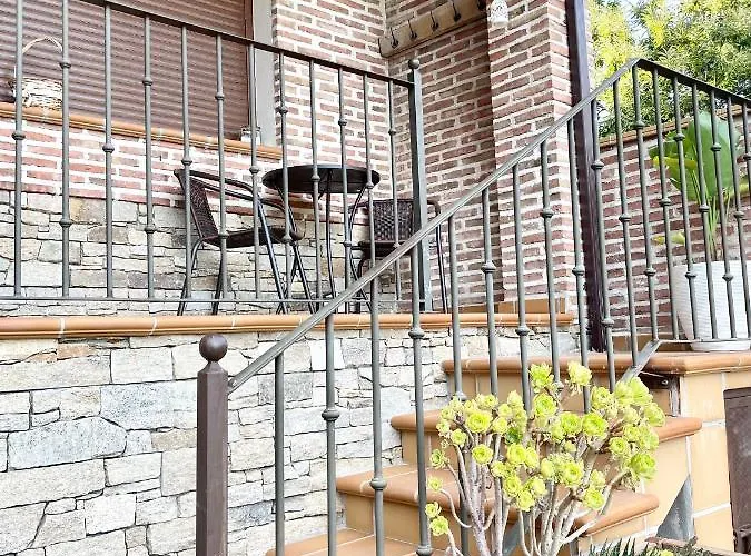 La Casa De Flores De بيت للعطل El Hornillo