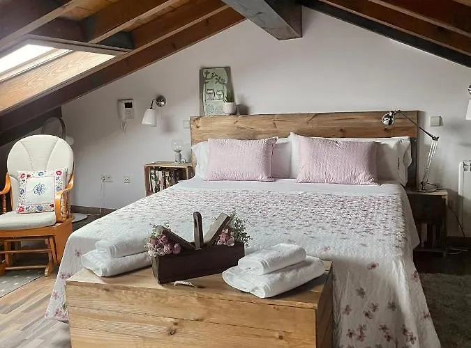 La Casa De Flores De * El Hornillo