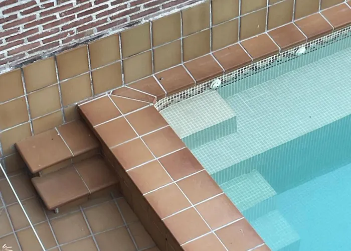 La Casa De Flores De * El Hornillo